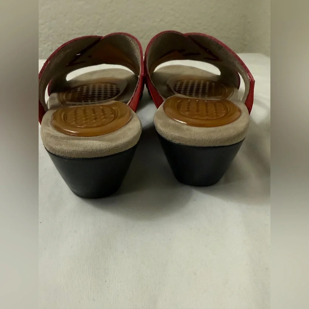 Munro Burgundy/ Red Leather Slide Sandal Crisscross Woven Vamp Contoured Footbed - Picture 5 of 7